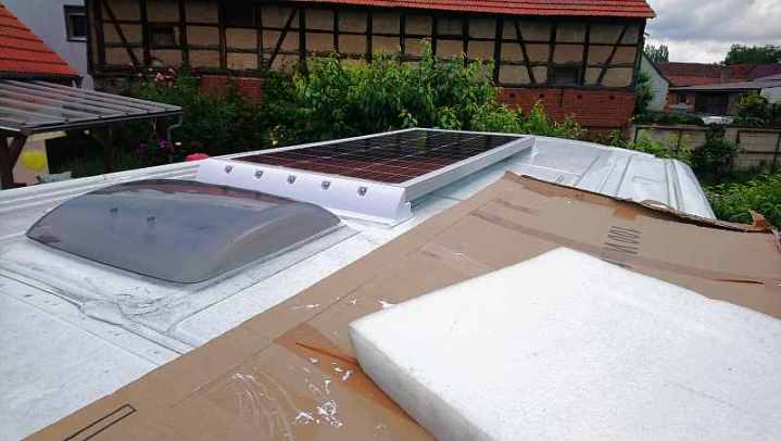 Solaranlage für Kastenwagen Camper und Wohnmobil